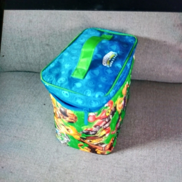 Activision Skylander swap force storage lunch box - Picture 2 of 4
